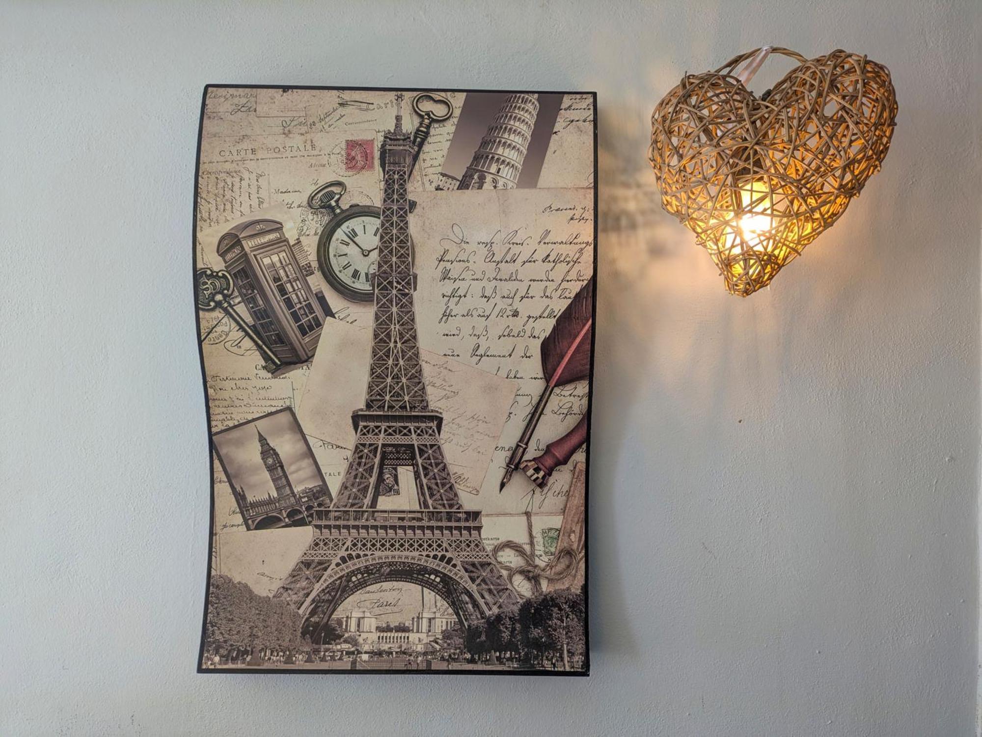 Apartamento B3 Romantic Beachside Escape Paris Theme Memory Foam King Bed Kitchen Ac